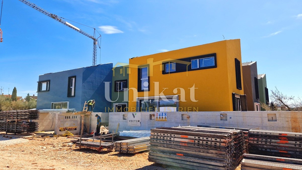 Neues Reihenhaus mit Garten, nur 1 km vom Meer